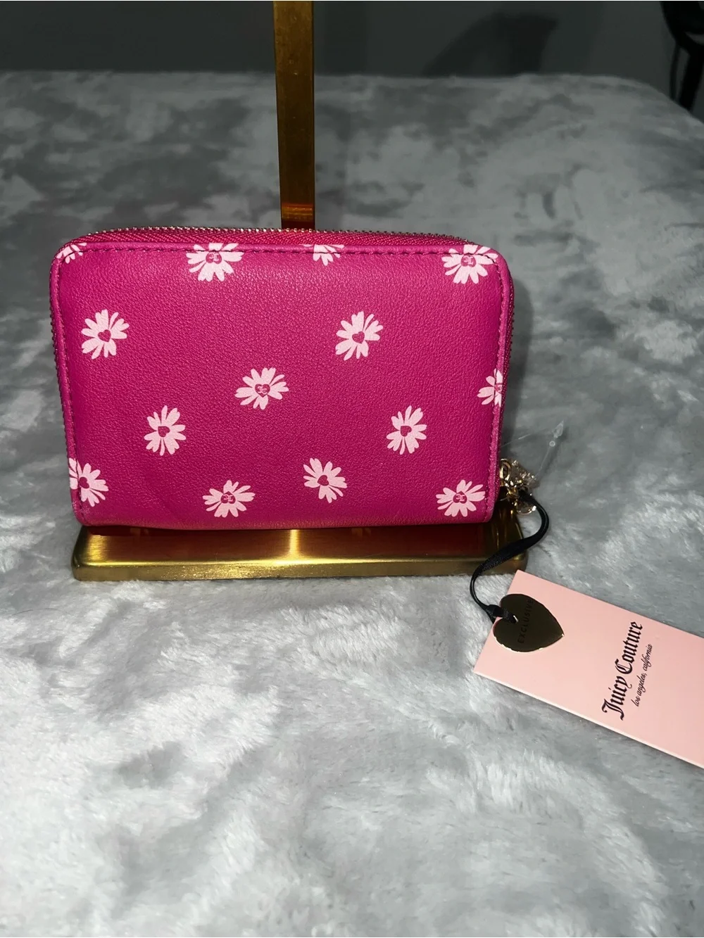 💕 Juicy Couture NWT Raspberry Tart / Flamingo Daisy Floral Zip-Around Wallet